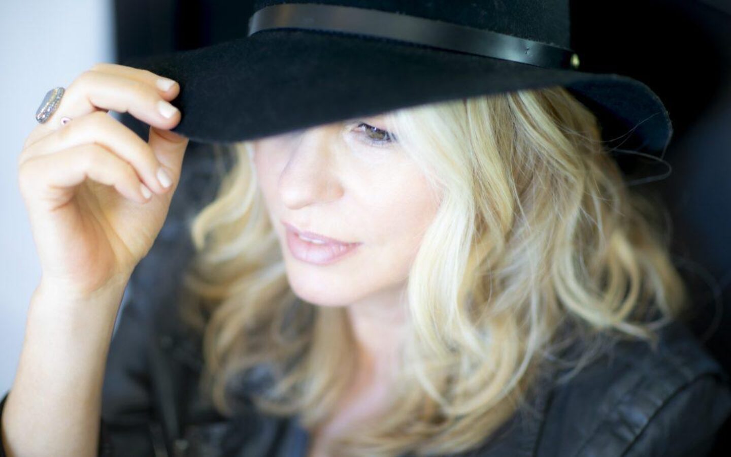 Vonda Shepard