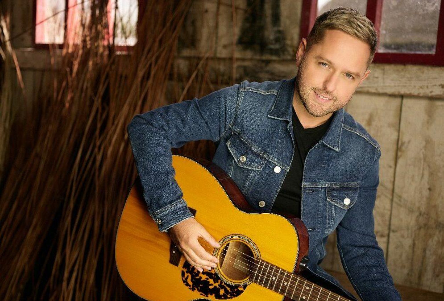 Derek Ryan Live In Concert